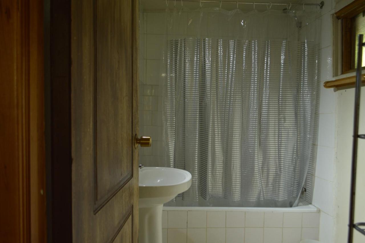 Hostal Y Cabanas Vientos Del Sur Пуэрто-Инхеньеро-Ибаньес Экстерьер фото