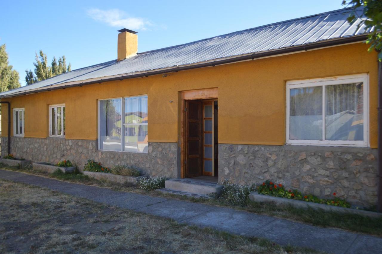 Hostal Y Cabanas Vientos Del Sur Пуэрто-Инхеньеро-Ибаньес Экстерьер фото